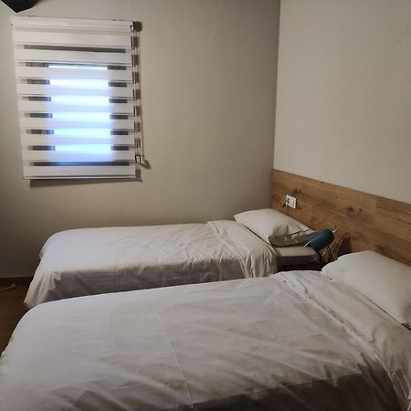 Apt 3 Atic Acollidor Al Centre De Vic - Aptgarbi ภายนอก รูปภาพ