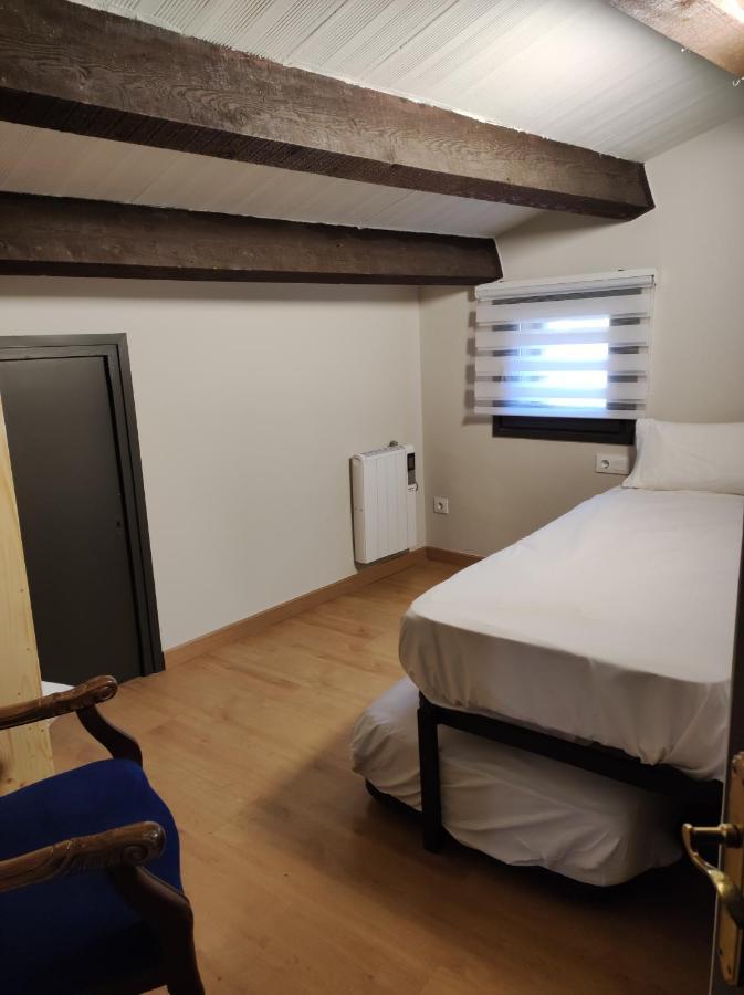 Apt 3 Atic Acollidor Al Centre De Vic - Aptgarbi ภายนอก รูปภาพ